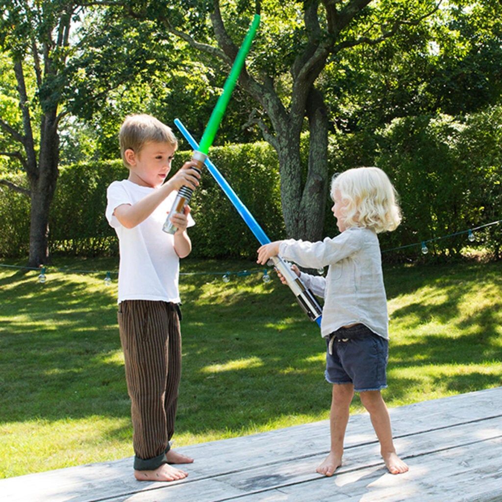 Ask Dr. Bronwyn: The Secret to Sibling Closeness