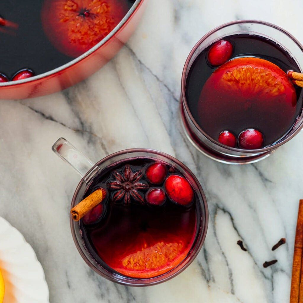 8 Cozy Holiday Cocktails to Mix Up This Year