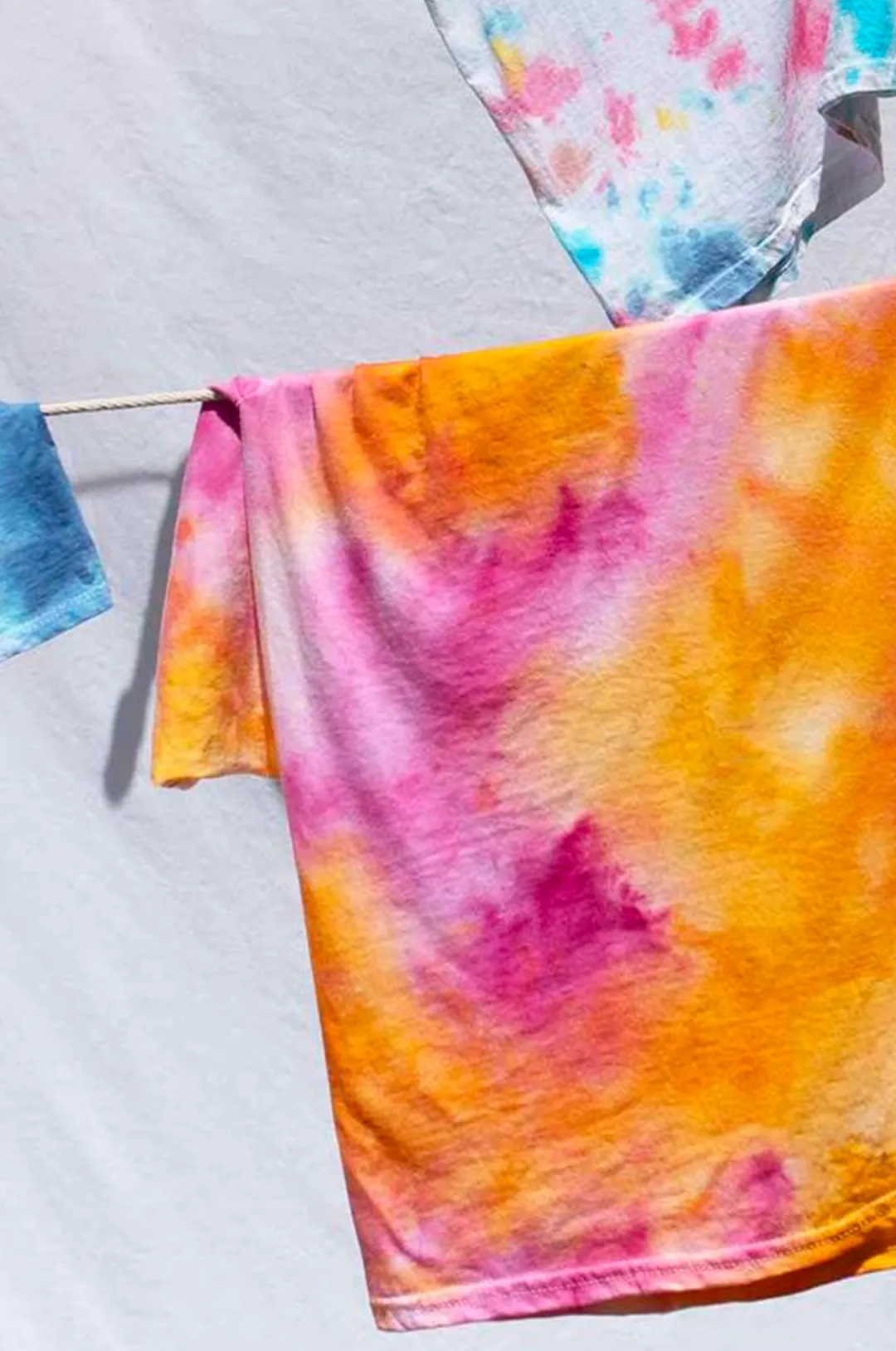 How to Tie-Dye With Your Kids (And Actually Have Fun!)