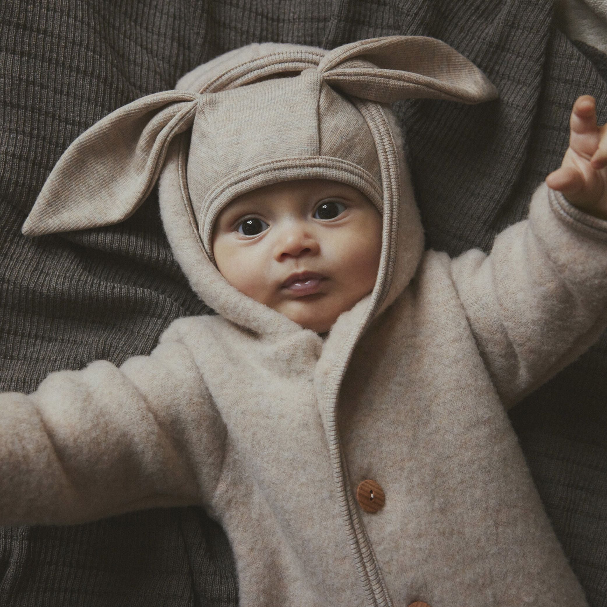 How to Dress a Newborn in Winter