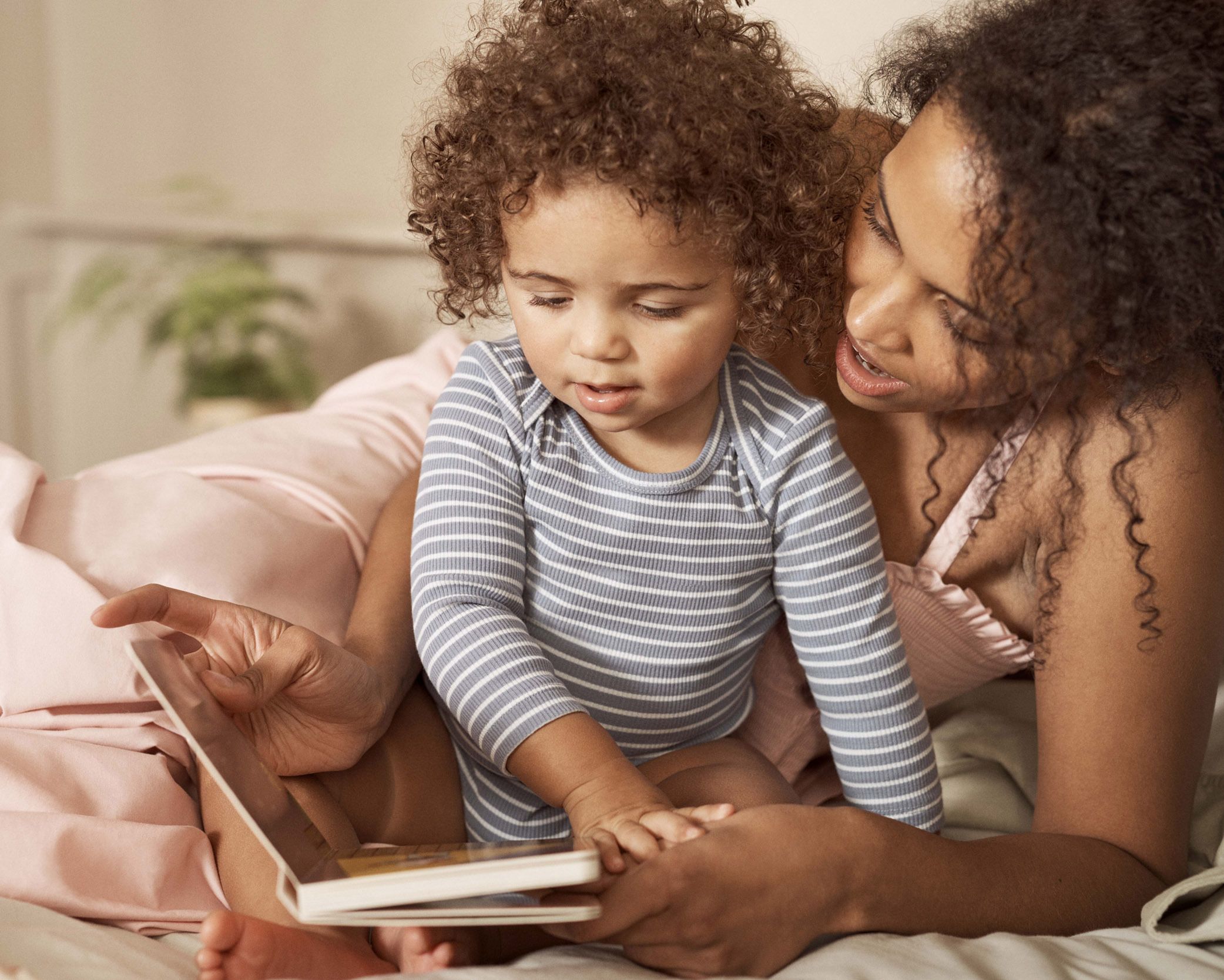 How to Keep Newborn Warm at Night