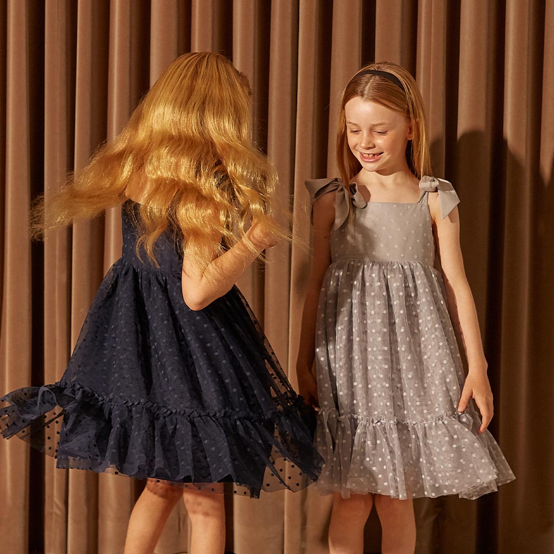 Sibling Dressing