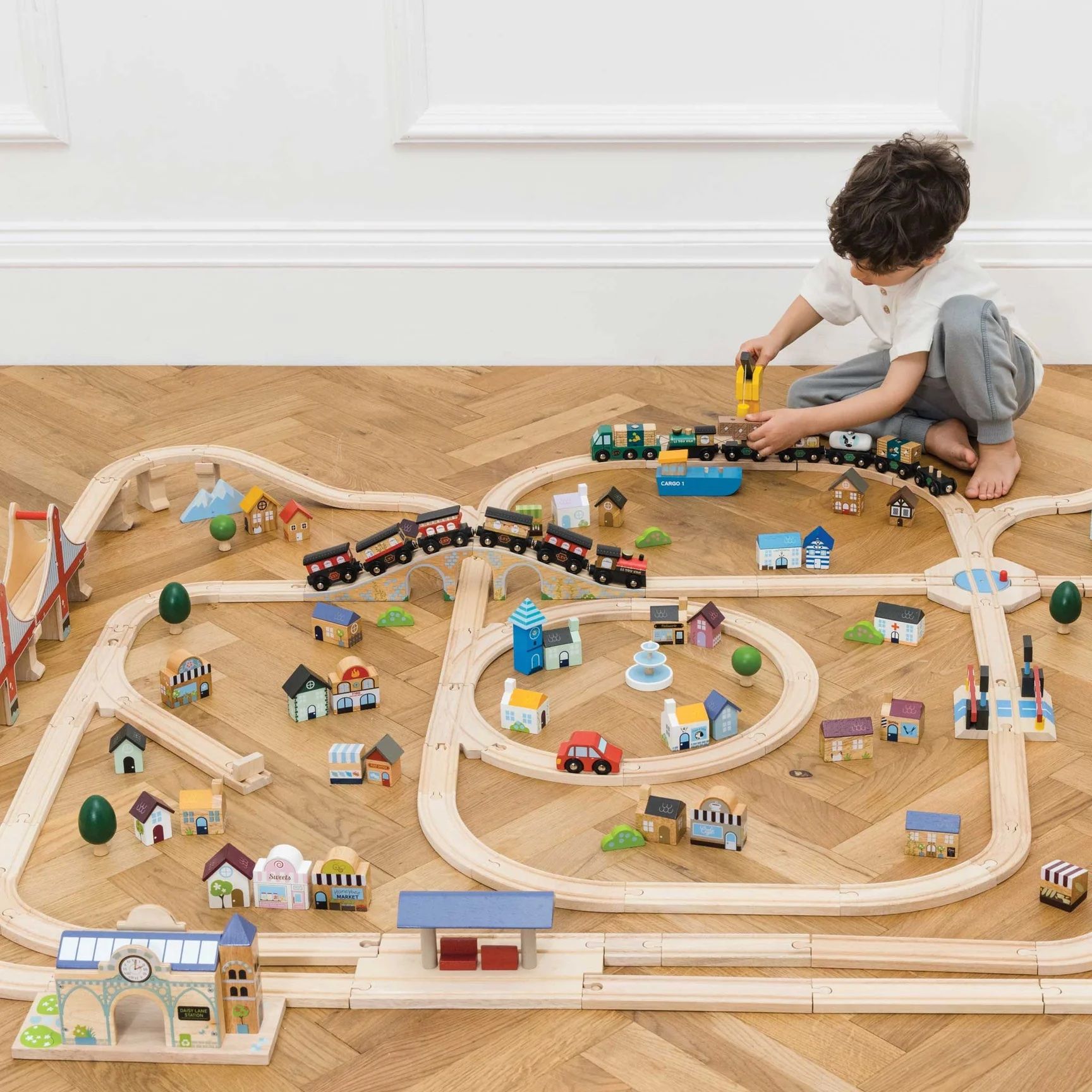 How To Get Your Kids To Play Independently (So You Can Chill!)