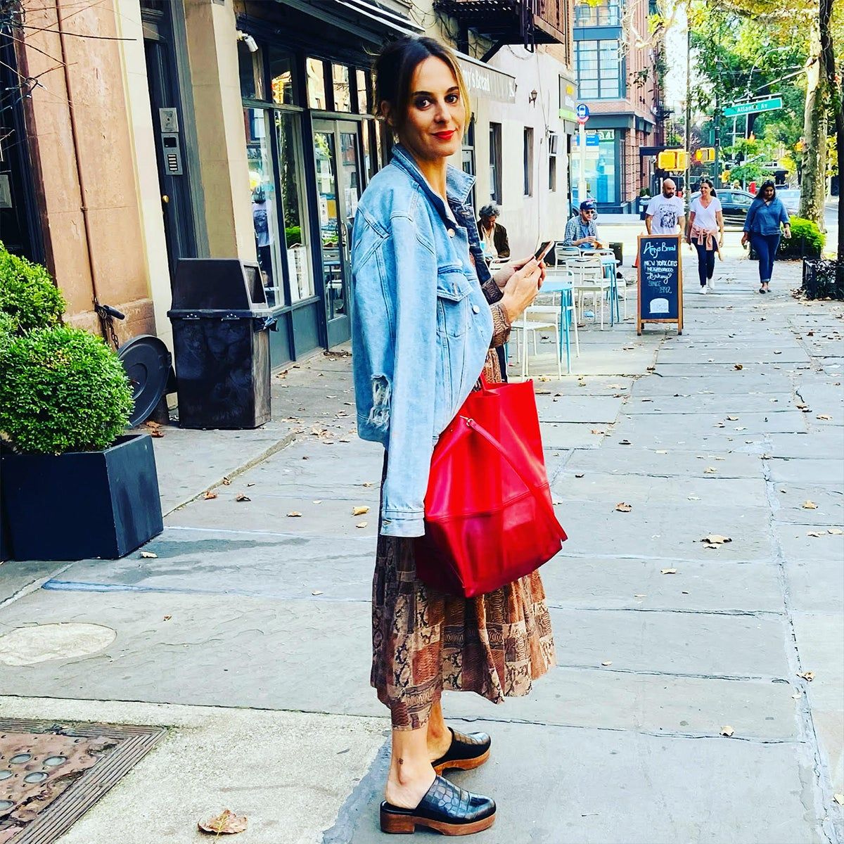 Messy Mom Seeking Same