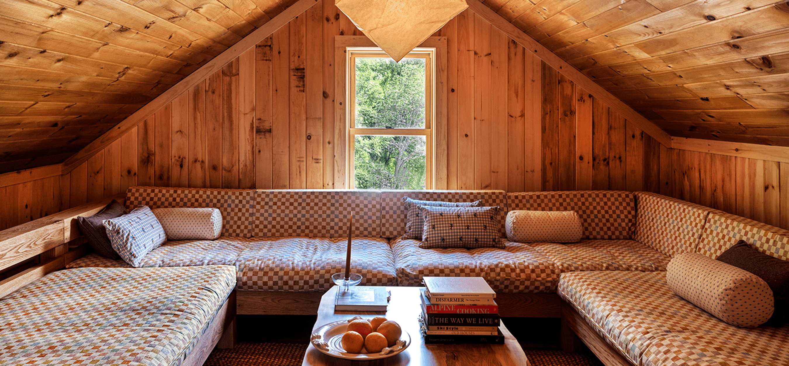 Little Cat Lodge warm wood room 