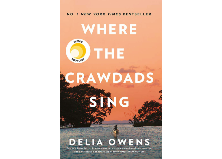 Book cover of Where the Crawdads Sing by Delia Owens