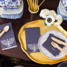 Table setting Hanukkah Shop