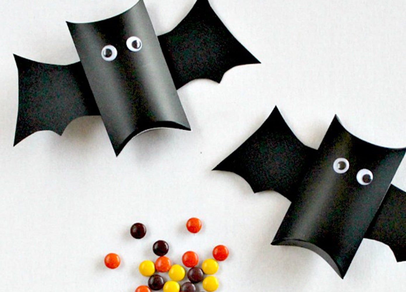 Pillow Box Bat Treat Containers