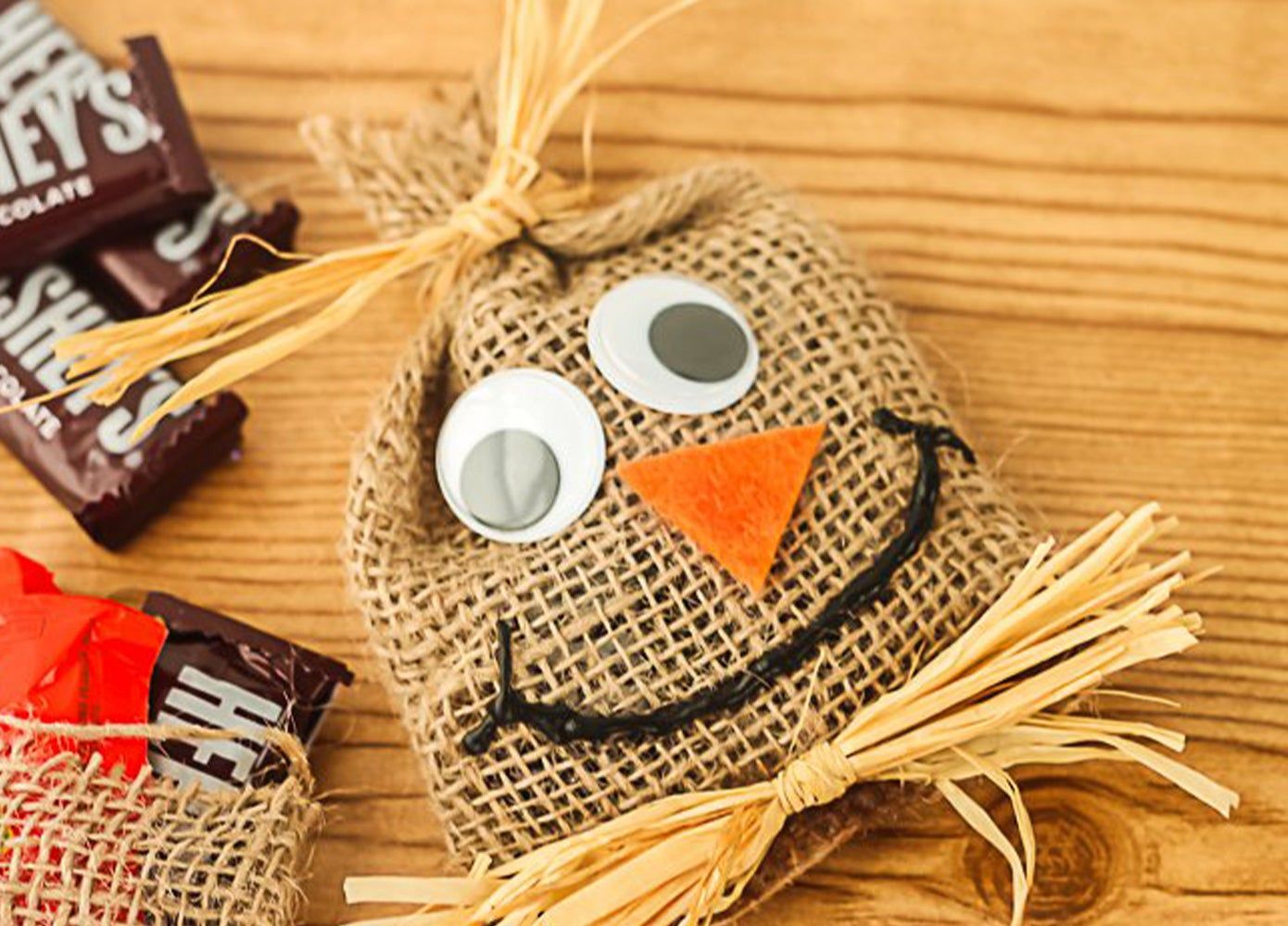 Scarecrow DIY Halloween Treat Bags