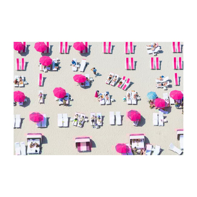 Pink Beach Club, Miami - Art - 1