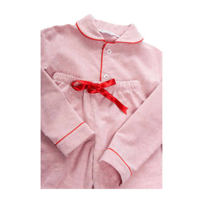 Cara Pyjamas, Red