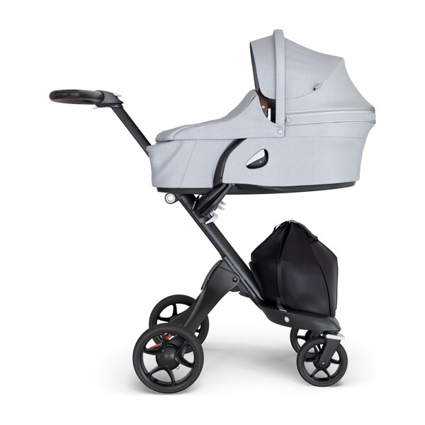 baby carry cot with wheels