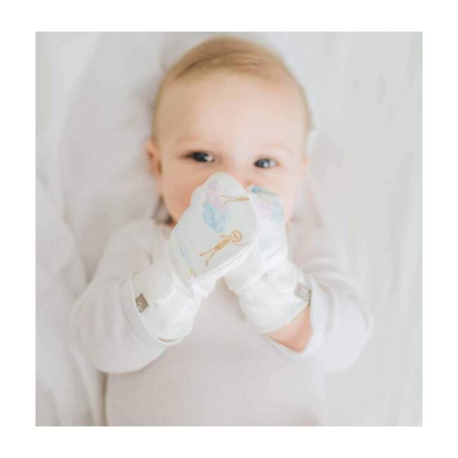Mitts & Boots Bundle, Dreams Full of Wonder - Mixed Accessories Set - 2
