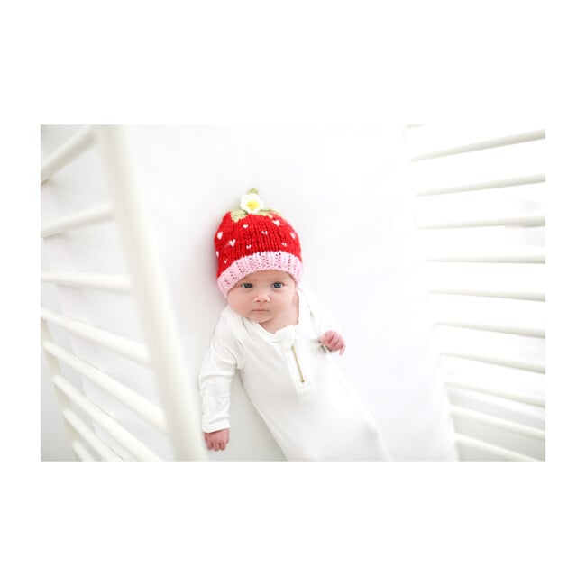 Addie Strawberry, Red