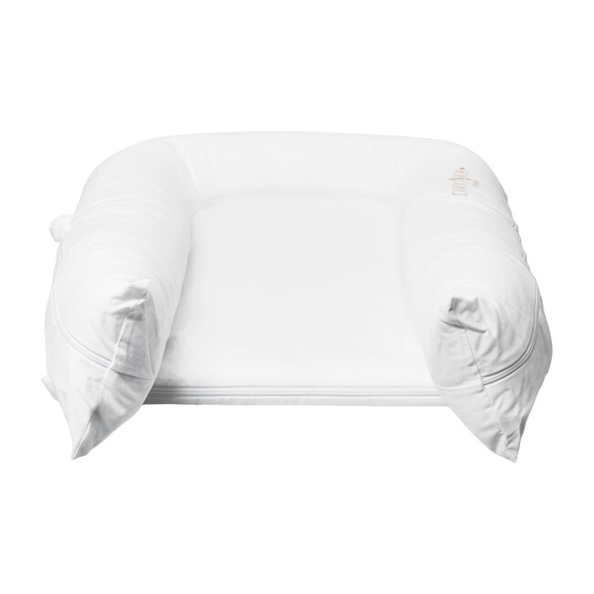Grand Dock, Pristine White