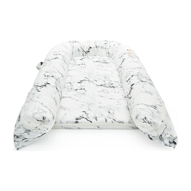 Grand Dock, Carrara Marble