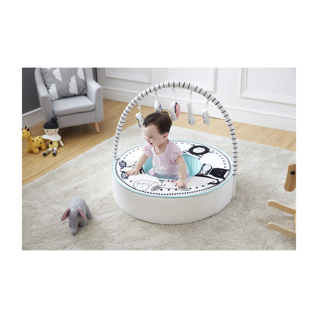 Baby Barnyard Den