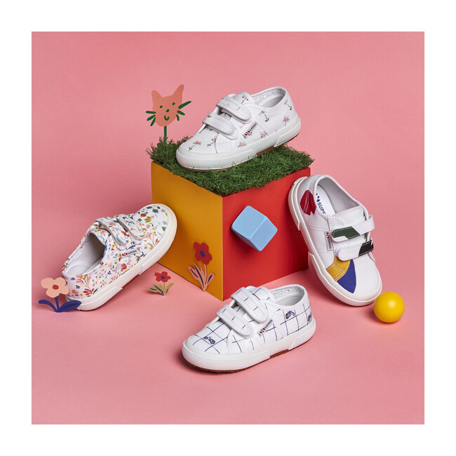 *Exclusive* Canvas Velcro Sneaker, Cat Tulips - Sneakers - 6