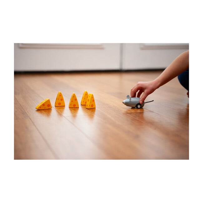 Mouse and Cheese Bowling Game