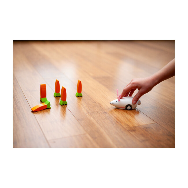 Bunny and Carrots Bowling Game
