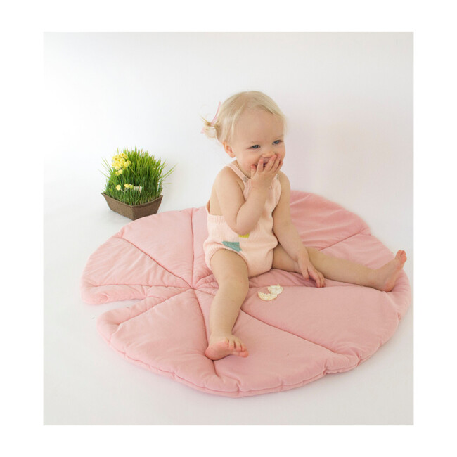 Lily Pad Playmat, Rose