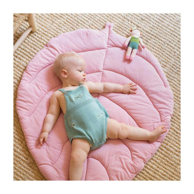 Leaf Pad Playmat, Rose