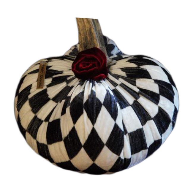 Velvet Pumpkin, Check