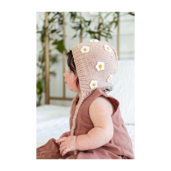 April Bonnet, Pink