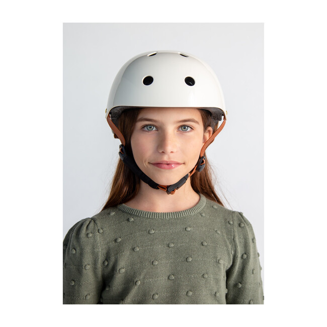 Lil' Helmet, Cream