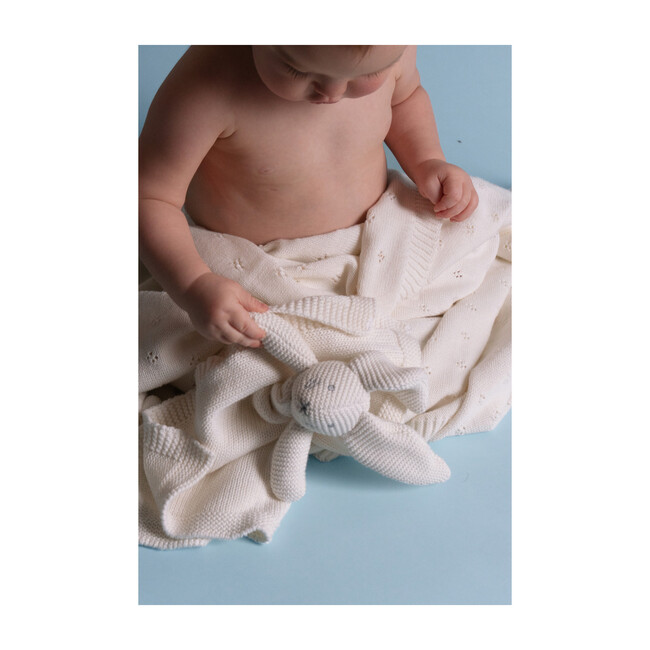 Zestt Organics x Maisonette Exclusive Gift Set, White