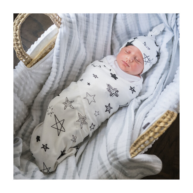 Snugababe Swaddle, Black and White Stars