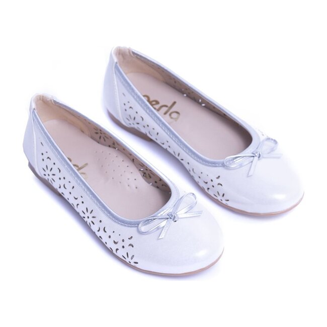 Toddler Floral Perforated Flats, White