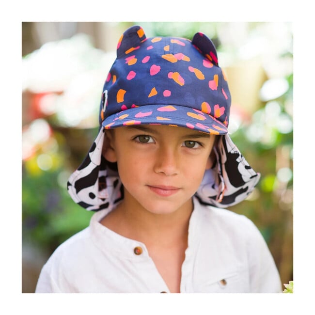The Cub Hat, Navykin