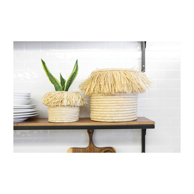 8" Large Fringed Catchall, Natural