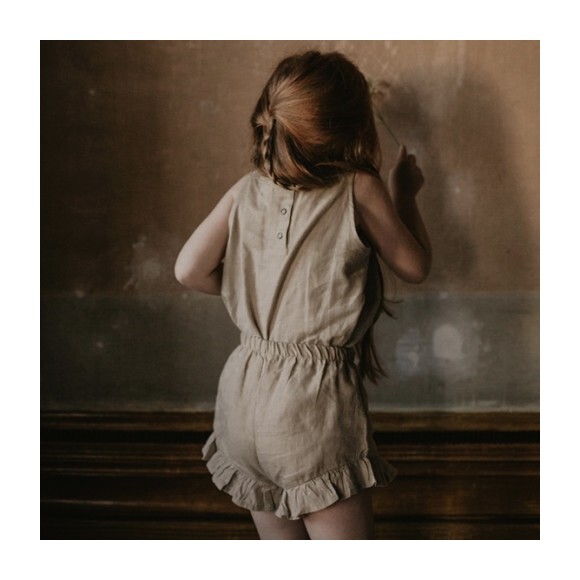 The Frill Linen Short, Oatmeal