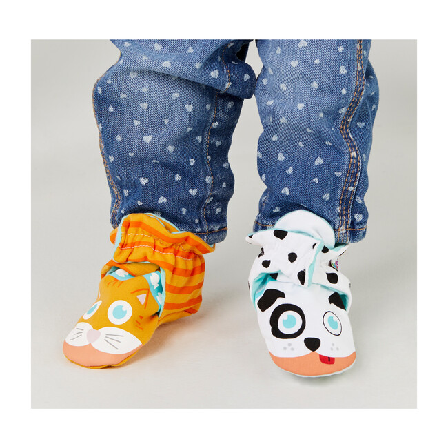 Kitten & Puppy, Mismatched Baby Booties
