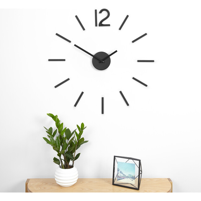 Blink Minimalist Wall Clock, Black - Clocks - 9