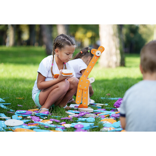 Giraffe 29-Piece Felt Building Kit - STEM Toys - 4