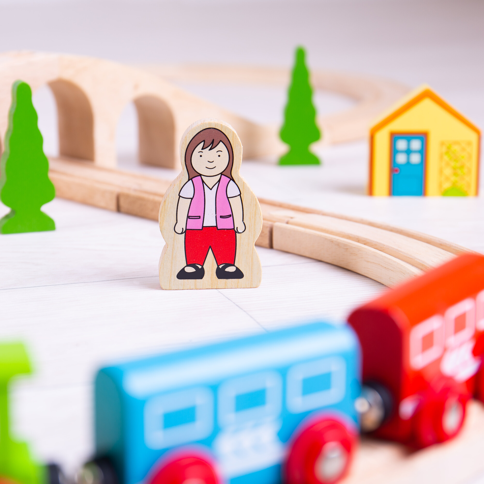 bigjigs figure 8 train set