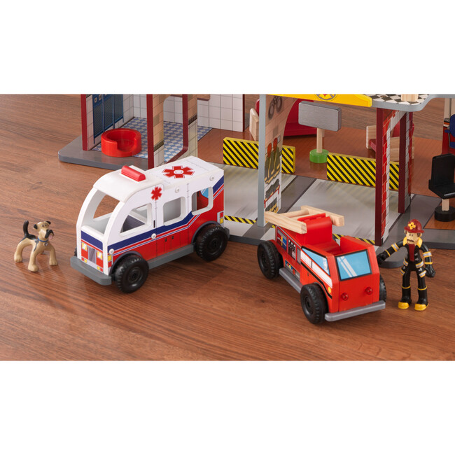 Deluxe Fire Station Set - Transportation - 7
