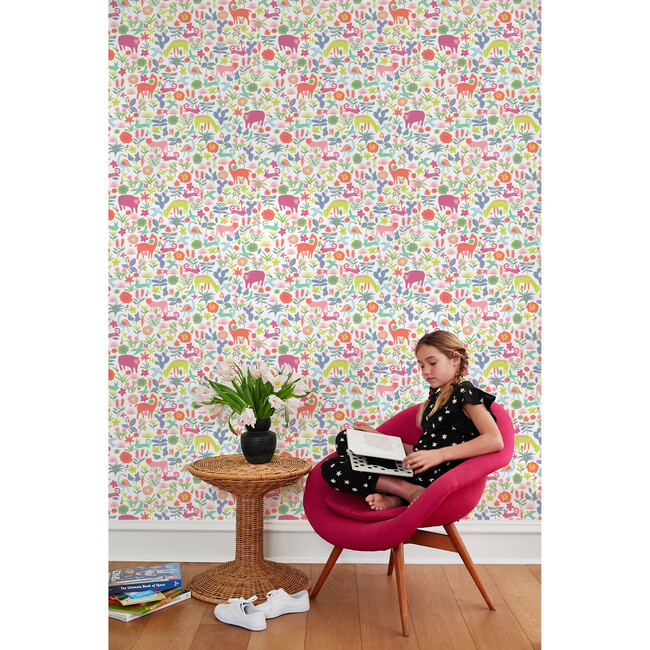 Tea Collection Menagerie Traditional Wallpaper, Pink - Wallpaper - 2