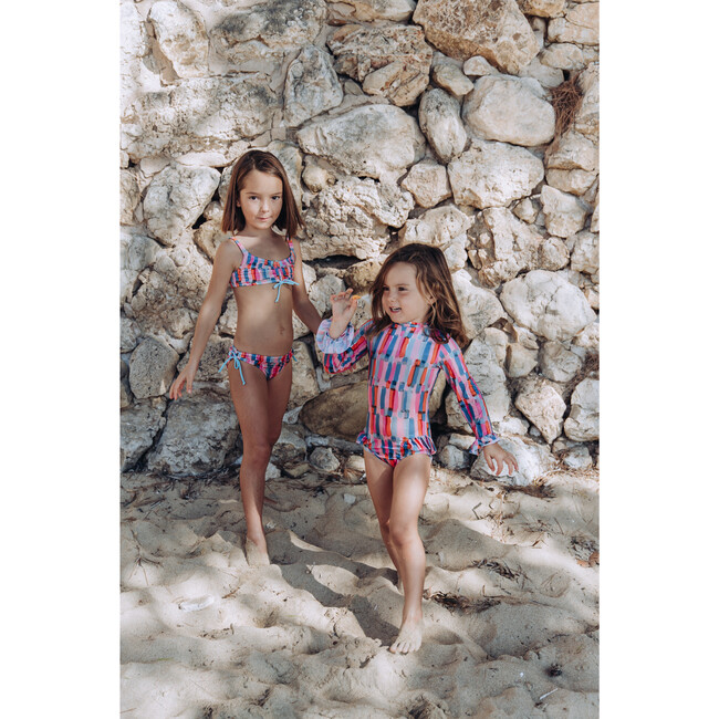 Zoe Surfer, Rose