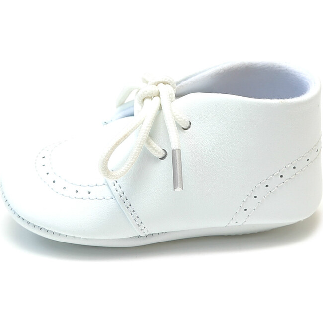 Infant Benny Leather Lace Up Brogue Oxford Crib Shoe, White