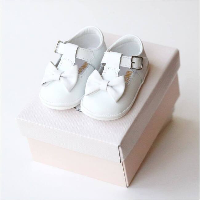 Minnie Bow Leather Mary Jane, White - Mary Janes - 2