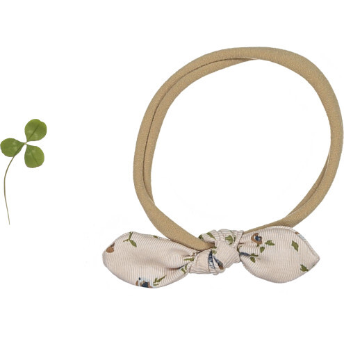 The Sea Rose Bow, Floral Sand
