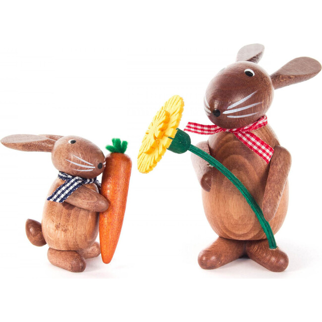 Set of 2 Easter Figures, Bunnies With Mayflower and Carrot
