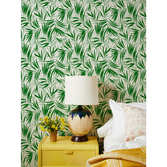 Majesty Palm Glasscloth Wallpaper, Green - Wallpaper - 2