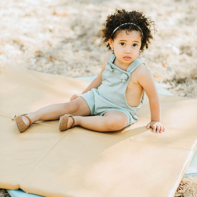 Vegan Leather Padded Everywhere Playmat, Sand - Playmats - 8