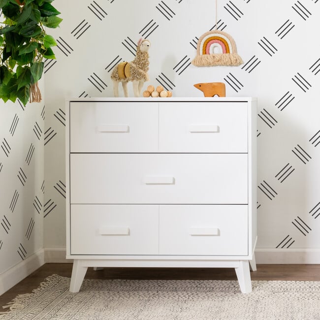 Scoot 3-Drawer Changer Dresser with Removable Changing Tray, White