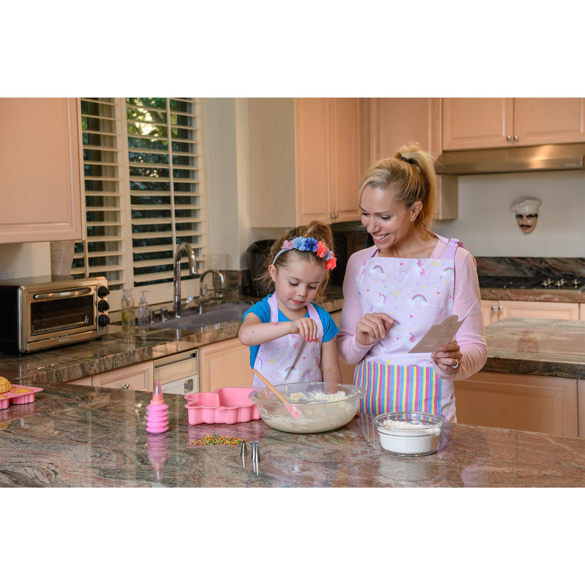 Handstand Kitchen Unicorn Cake Making Set